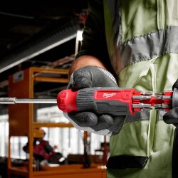 Milwaukee 14'i 1 Arada Çok Uçlu Tornavida 4932492806 - 3